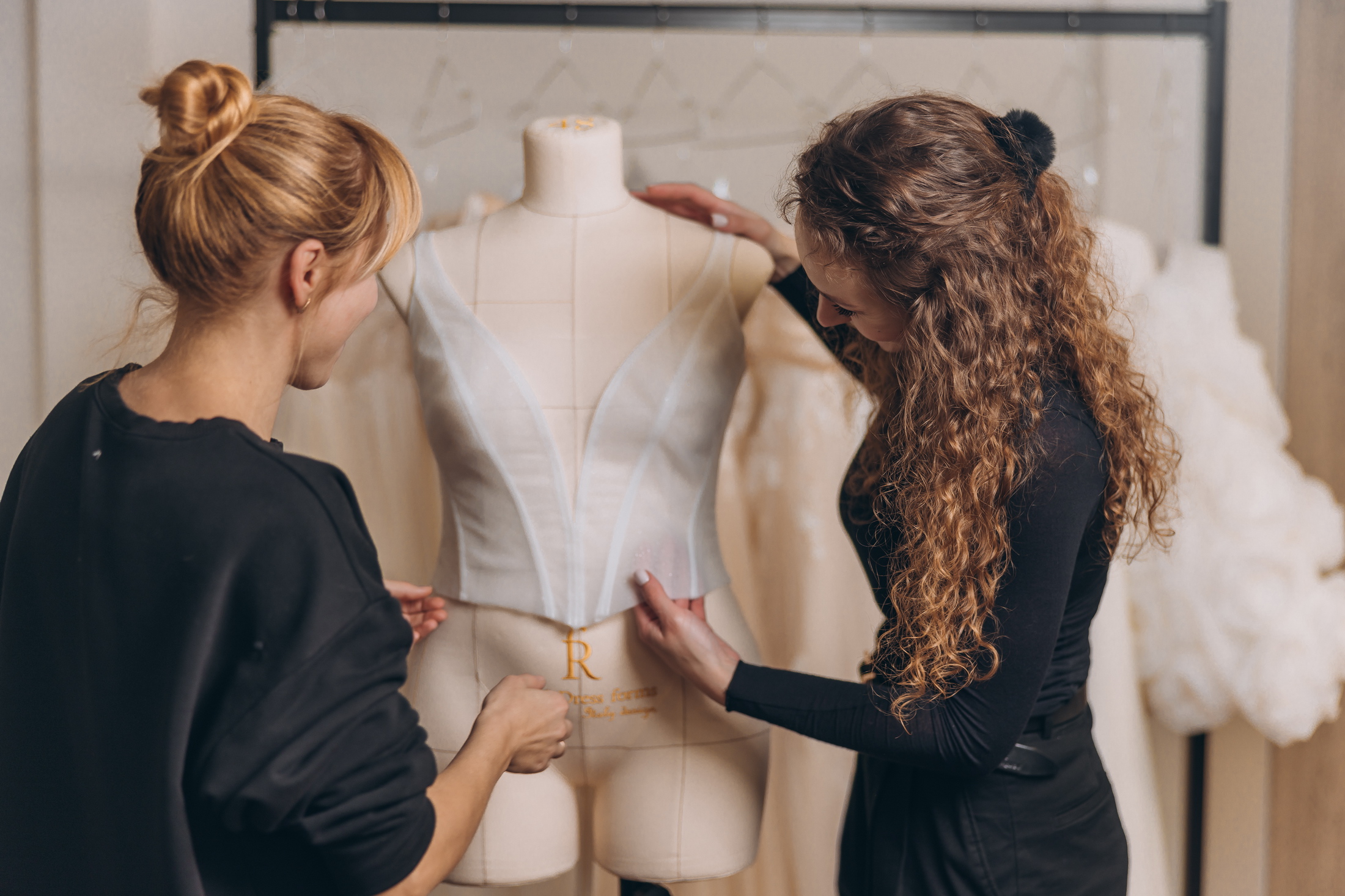 Why B2B Bridal Buyers Choose Ukrainian Ateliers